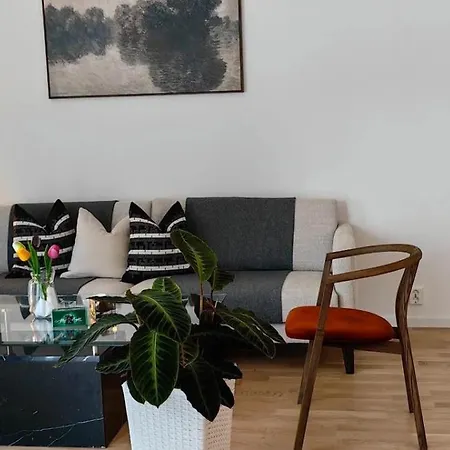 In Breiviken, Apartment